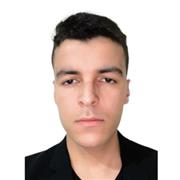 Profesor de informática especializado en sistemas operativos y redes.